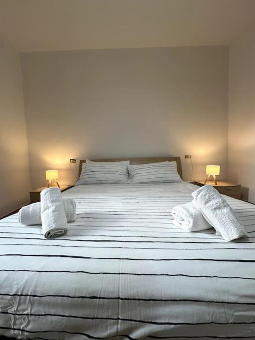 Comfy Apartment In Lecco 2 Kültér fotó